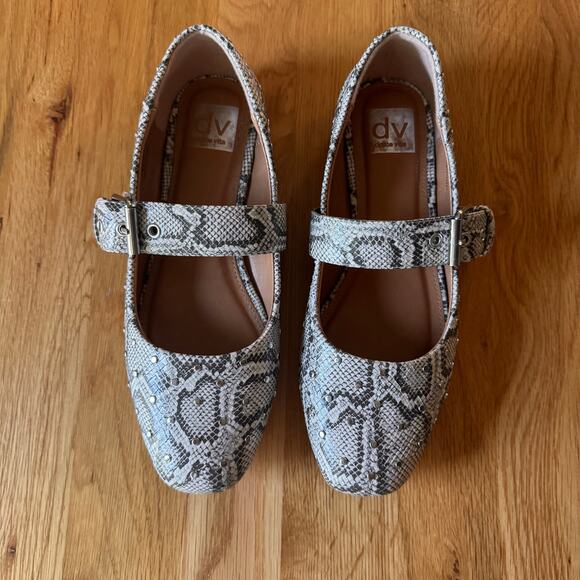 DV Dolce Vita Mellie Mary Jane Flats in "Exotic" Snakeskin Studs Size 7.5 - Picture 5 of 12